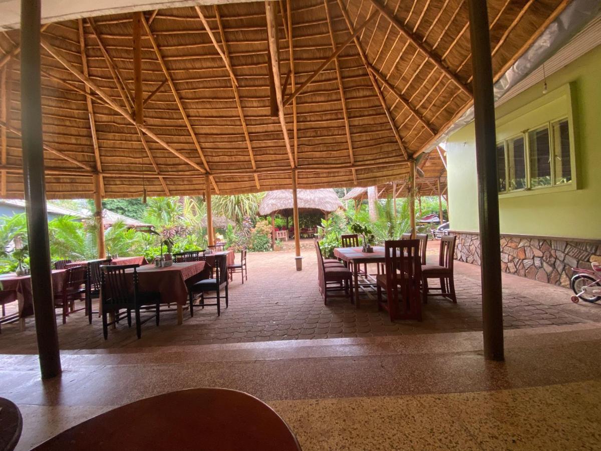 Afro Smile Hotel & Guest House - Jinja Exteriör bild